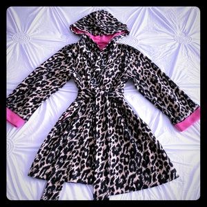 Hooded Betsy Johnson Cheetah robe with pockets